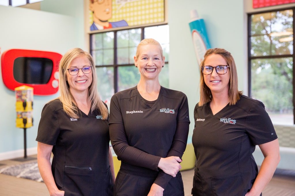 team photo of hygienists